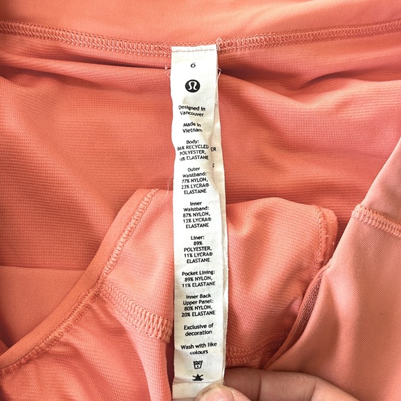 Lululemon Speed Up Mid-Rise Shorts - Picture 5 of 9